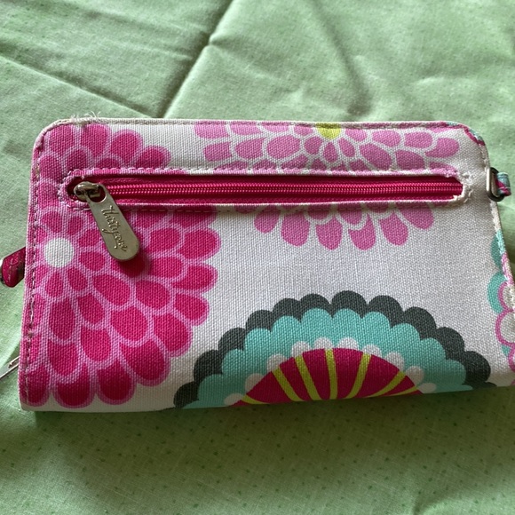 ThirtyOne Wallet has a hook you could add a wristlet strap - Picture 4 of 8